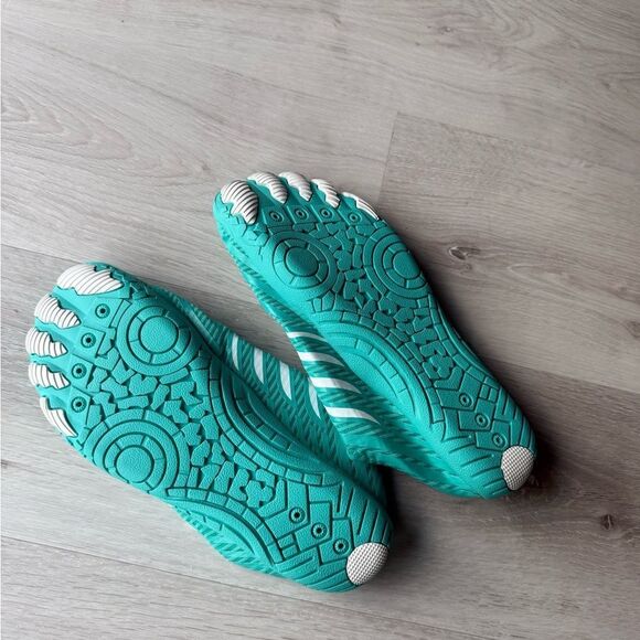 Peak Footwear EcoStep Wide Foot Healthy nonslip barefootshoes9/9.5 Turquoise Nwt